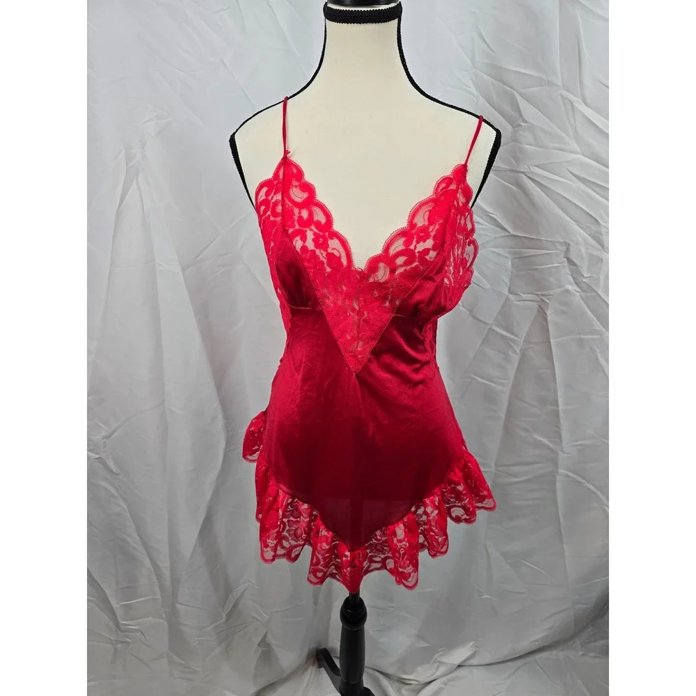 Interludes by Cira Red‎ Lace Trim Teddy Bodysuit Lingerie Vintage Style Medium